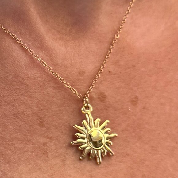 Passport Philosophy Sun Pendant 18K Gold Plated Stainless Steel - Picture 7 of 9